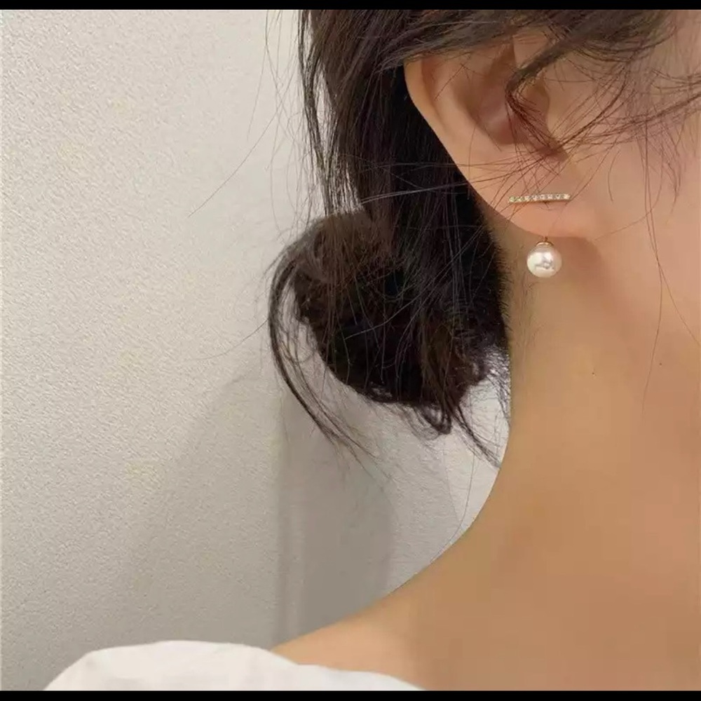 Pearl Stud Women’s Earrings